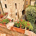 Palazzo Del Capitano Wellness & Relais - Luxury Borgo Capitano Collection Szálloda San Quirico dʼOrcia